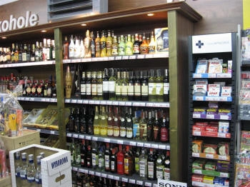 kaupluse riiul kodukaunistus disain