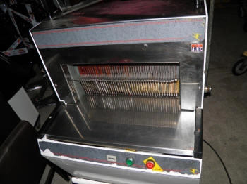 juustulõikur vertikaalne